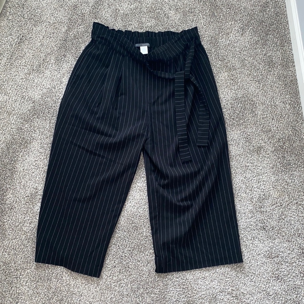 Pin Striped Gaucho Cropped Pants